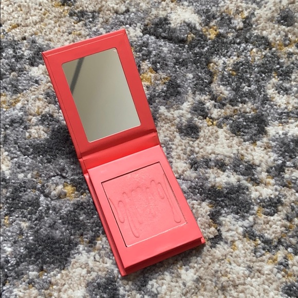 Hot and bothered blush